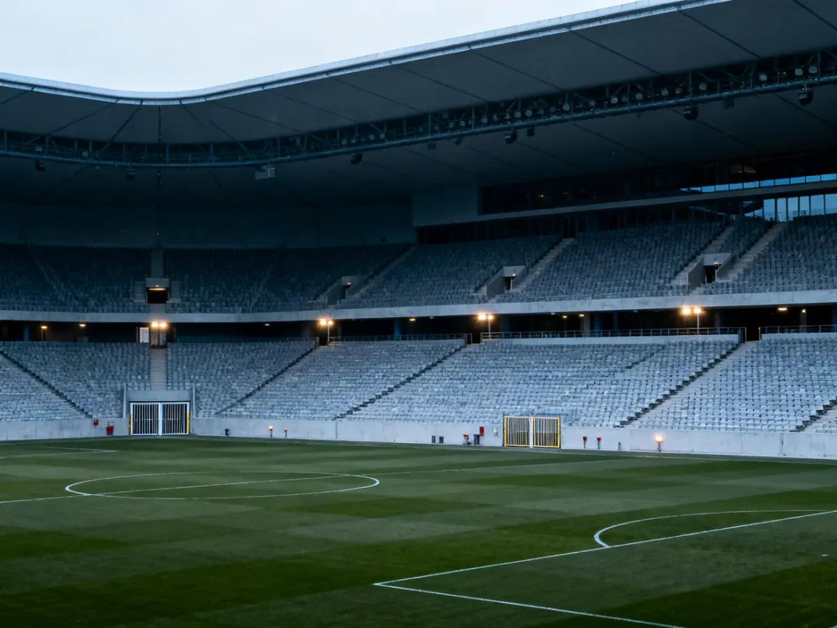 Opustoszały stadion generujący stałe koszty utrzymania